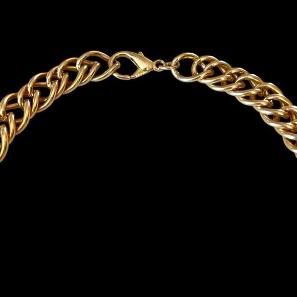 Gold Tone Chunky Curb Chain Necklace - Picture 3 of 4